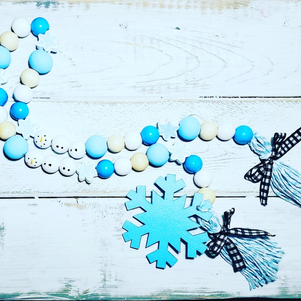 Let it Snow Snowflake Bead Garland